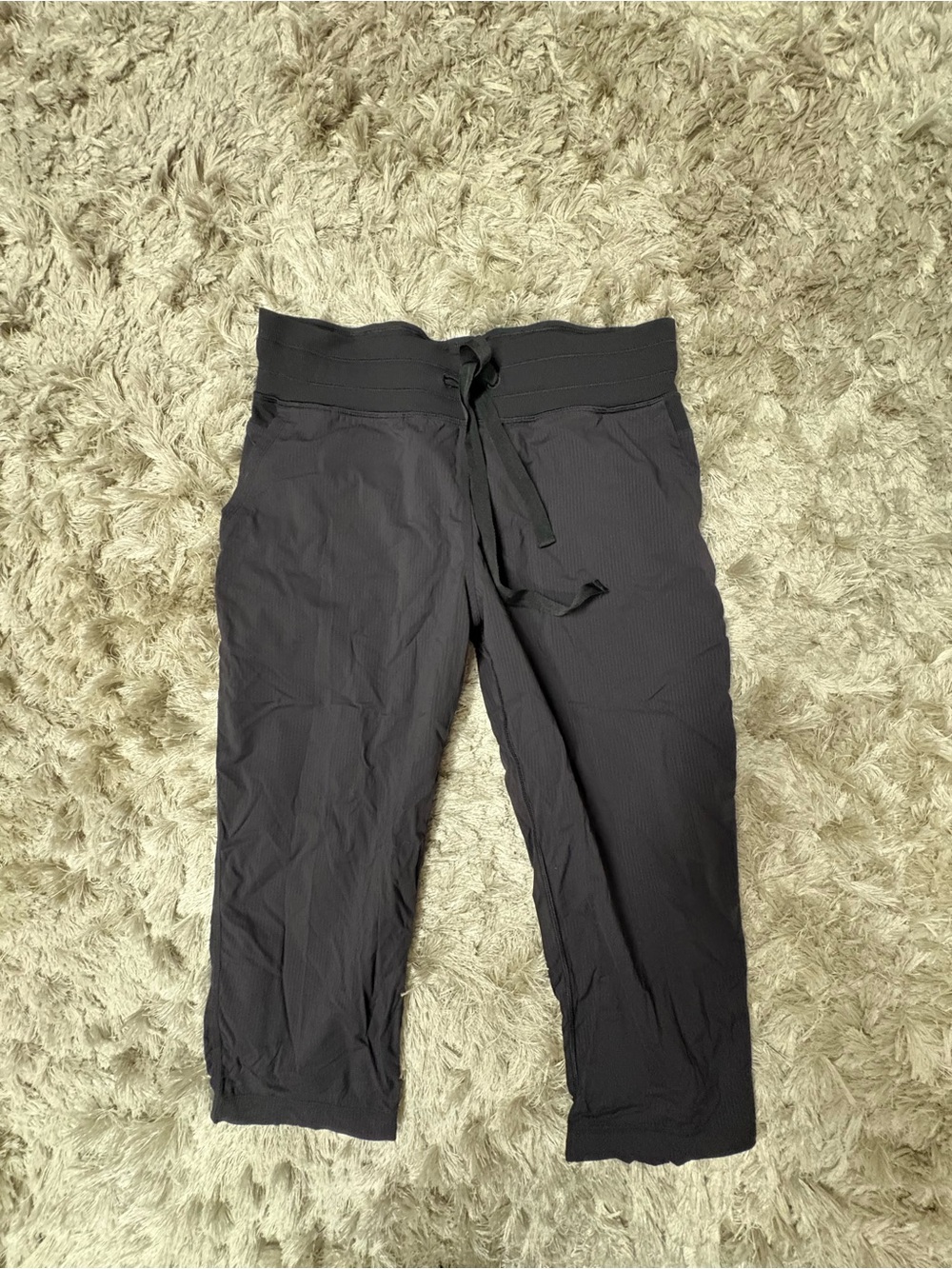 Lululemon 3/4 capri sz.8